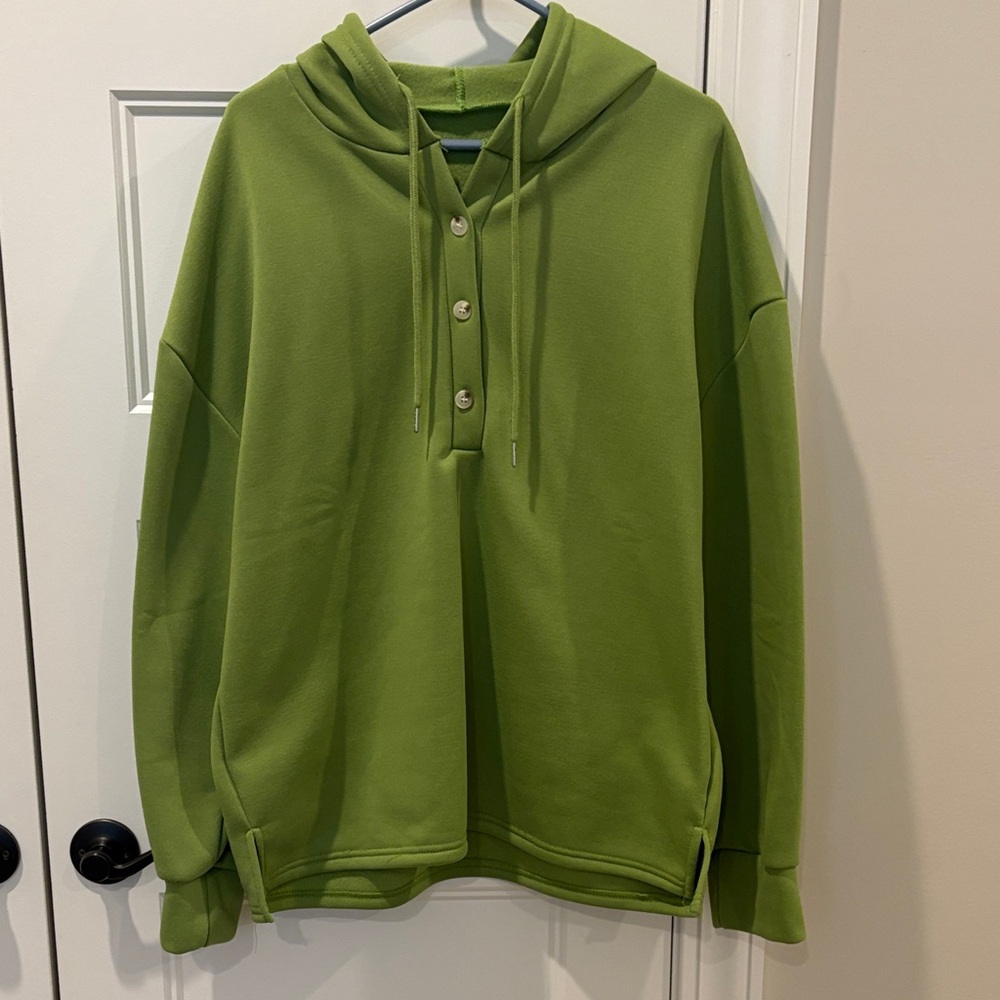 NWOT Green Women’s Hoodie